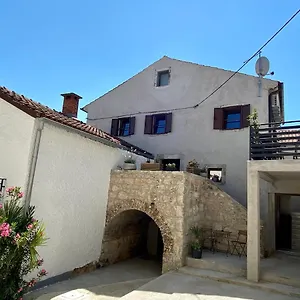 Ferienhaus Relax, Funtana