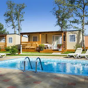 4* Holiday park Maistra Camping Valkanela Mobile Homes