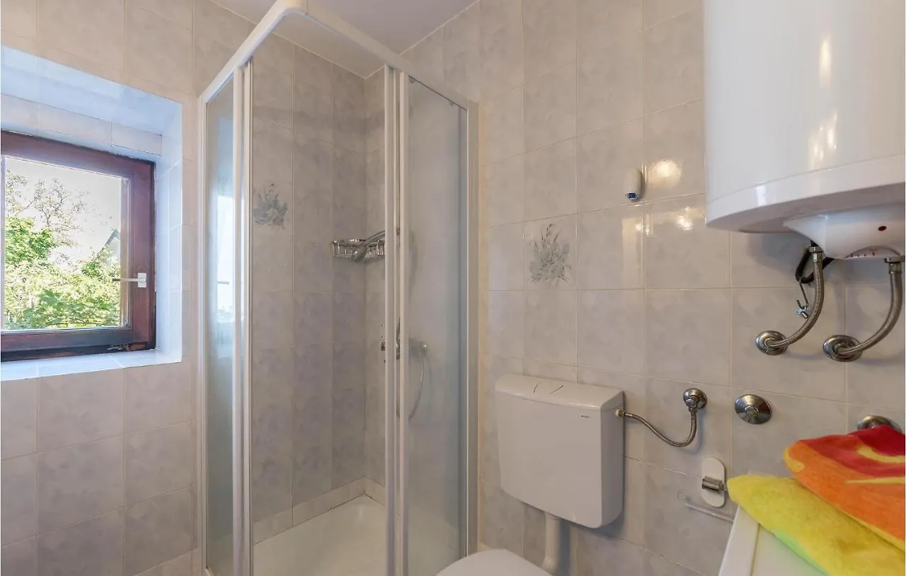1 Bedroom Stunning Home In Funtana 0*,